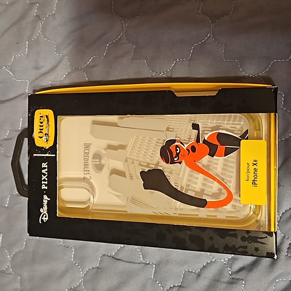 NIB Disney Pixar Otter Box